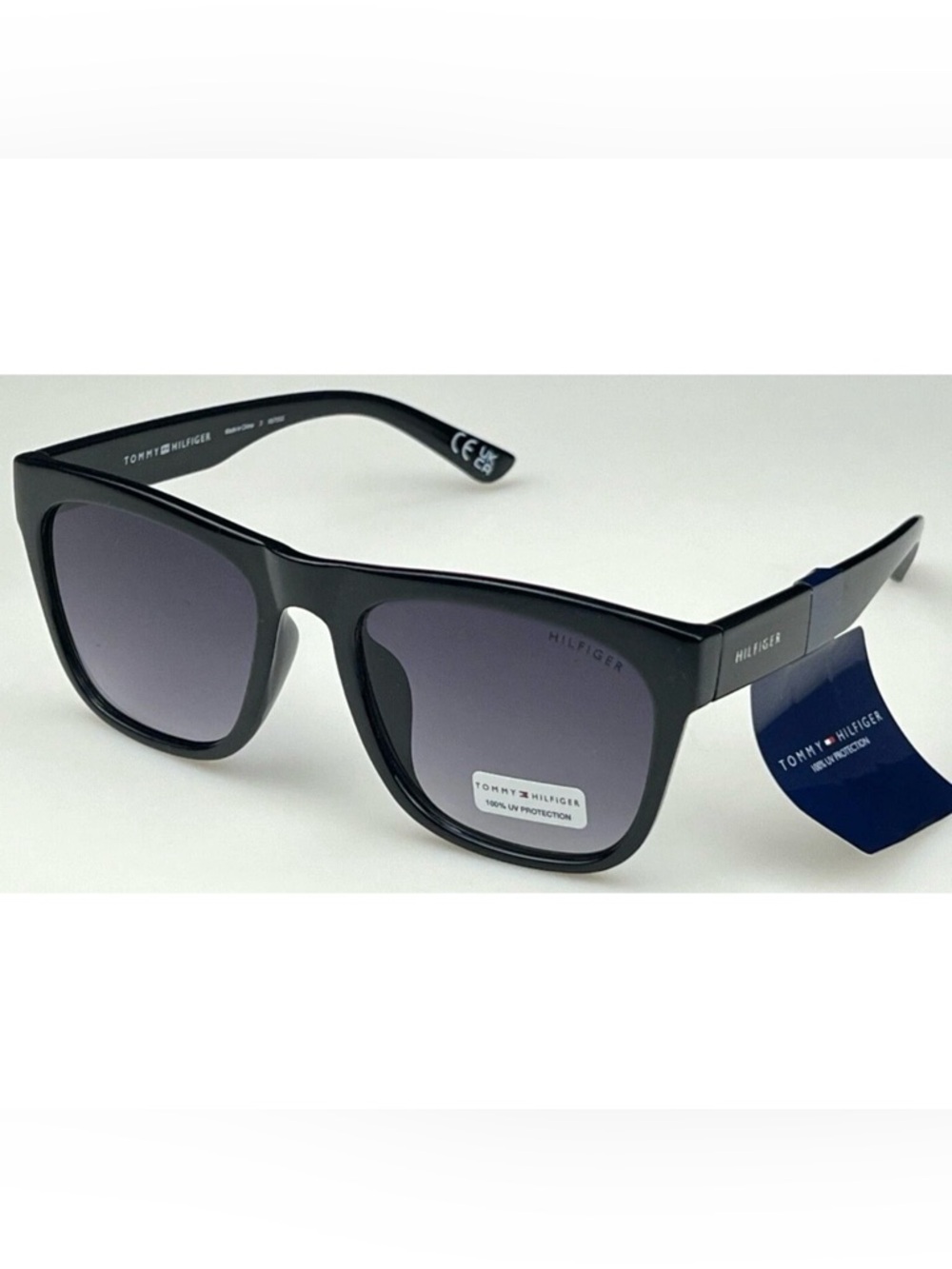 Authentic Tommy Hilfiger "Kim" WP OL450 Sunglasses Shiny Black Smoke Gradient
